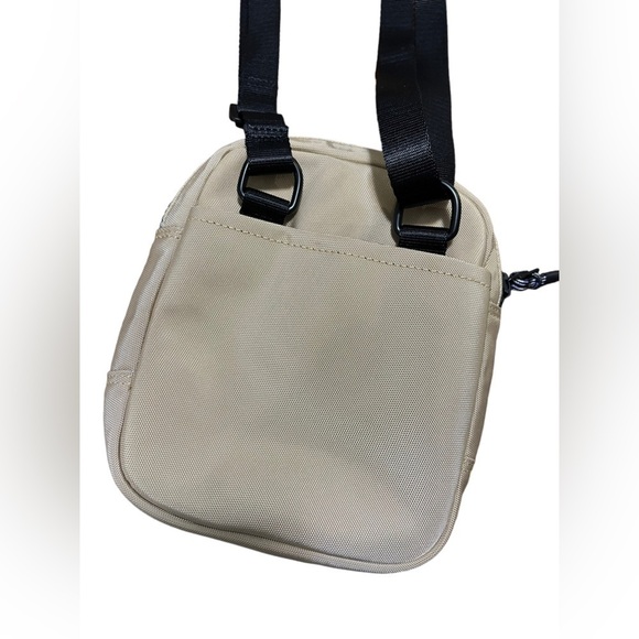 Aritzia TNA Oceanside Camera Crossbody Bag in Tan - Picture 3 of 7